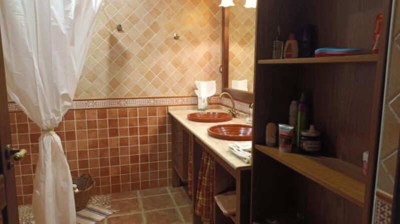 5 bedroom Country House for sale