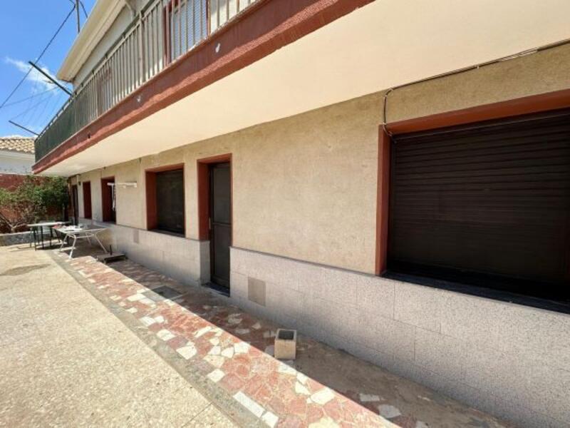 5 bedroom Country House for sale
