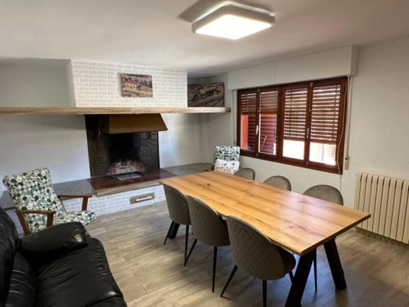 5 bedroom Country House for sale
