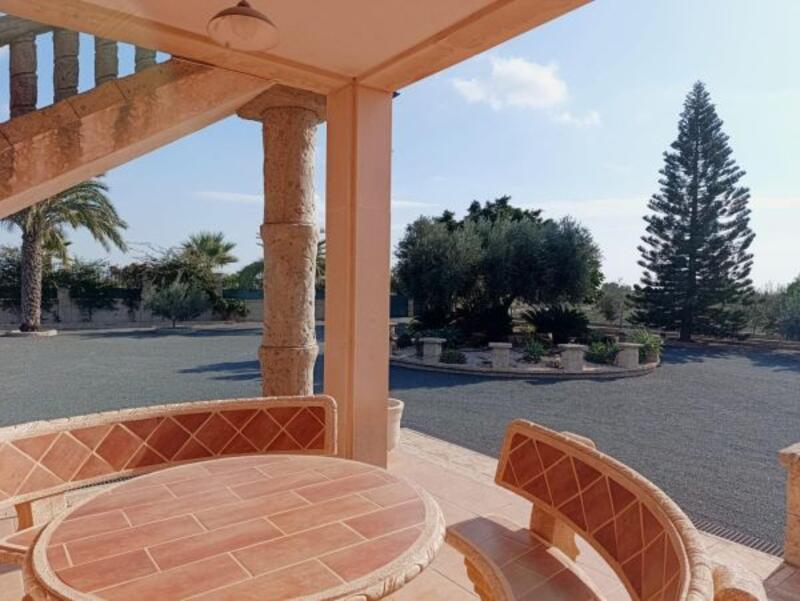 3 bedroom Country House for sale
