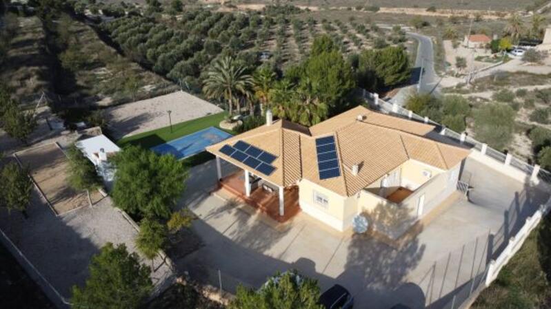 Herregård til salgs i Petrer, Alicante