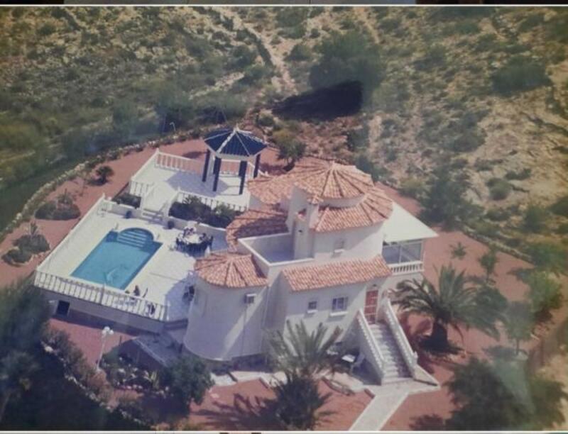 Country House for sale in Algorfa, Alicante