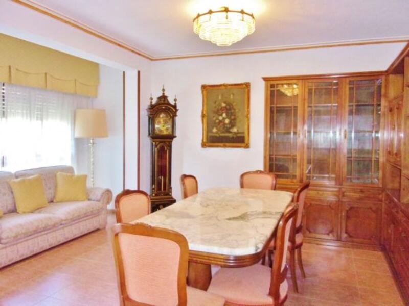 3 bedroom Apartment for sale