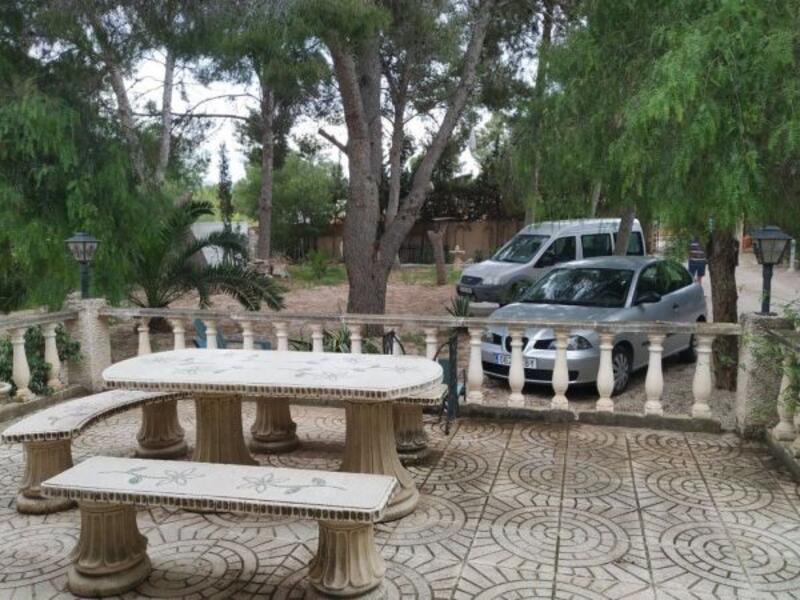 5 bedroom Country House for sale