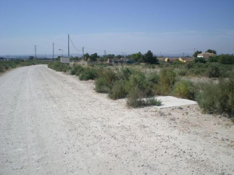 Land til salgs i Crevillente, Alicante
