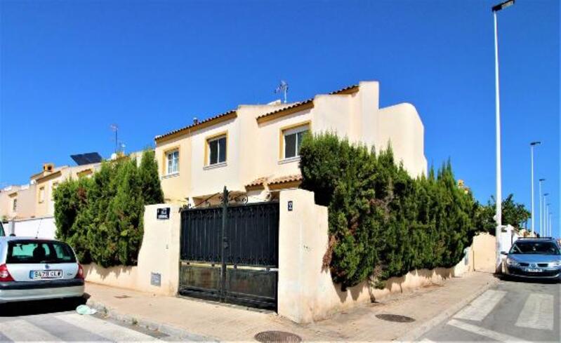 3 Cuarto Adosado en venta