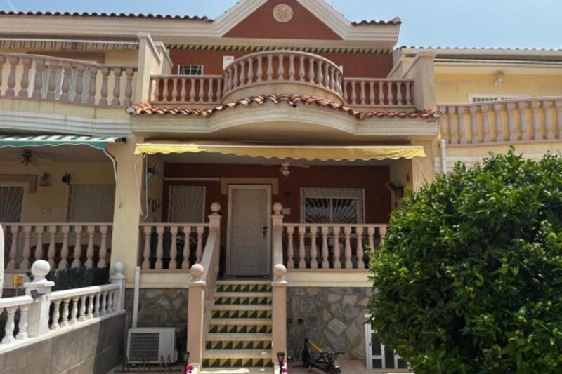 городская тюрьма продается в Ciudad Quesada, Alicante