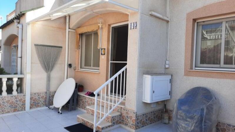 Villa for sale in Torrevieja, Alicante