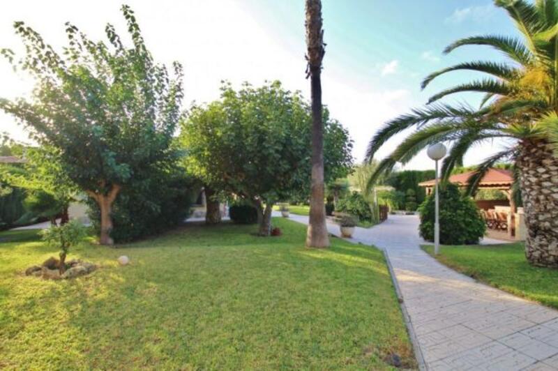 6 Cuarto Casa de Campo en venta