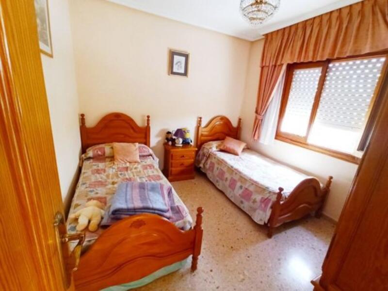 5 bedroom Country House for sale