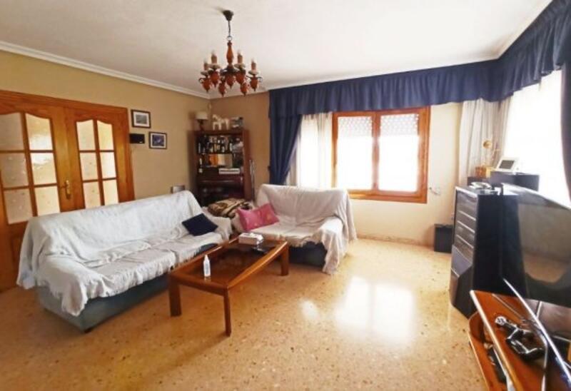 5 bedroom Country House for sale