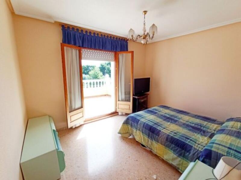 5 bedroom Country House for sale
