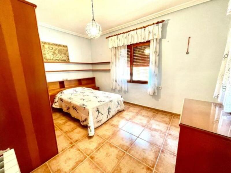 3 bedroom Country House for sale