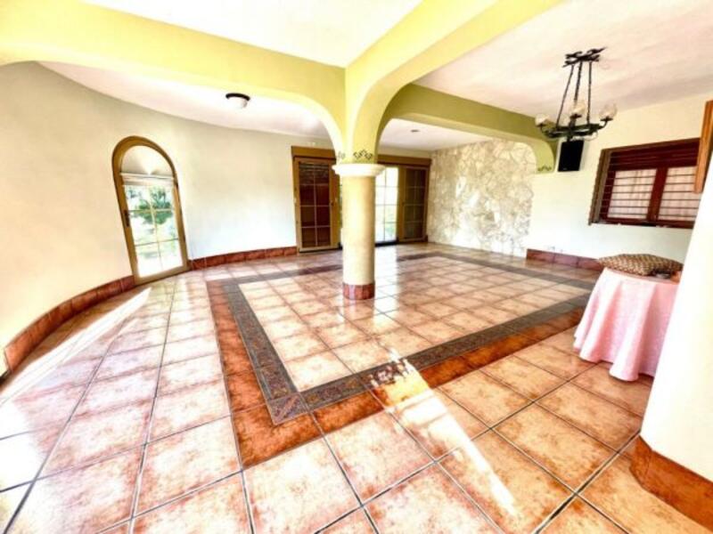 3 bedroom Country House for sale