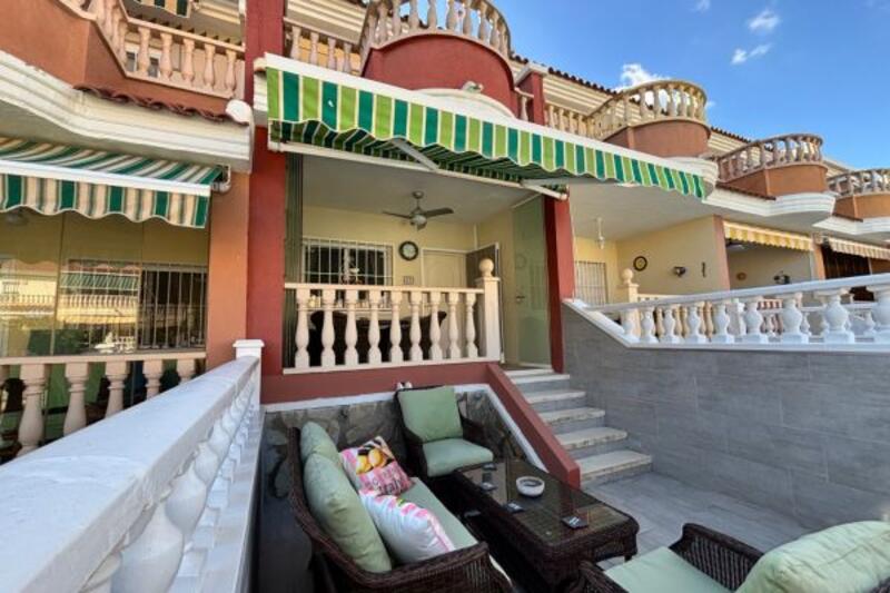 2 bedroom Townhouse for sale 2 bedroom Townhouse for sale