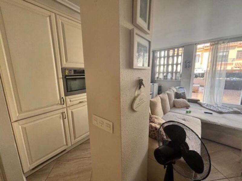 2 bedroom Townhouse for sale