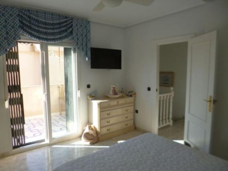 3 спальная комната вилла продается