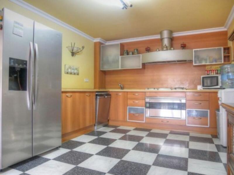 5 bedroom Country House for sale