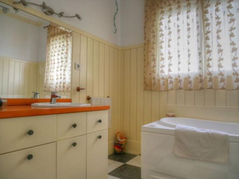 5 bedroom Country House for sale