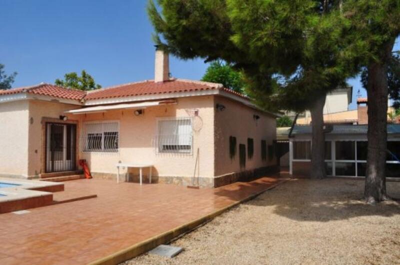 4 bedroom Country House for sale