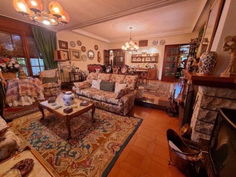 4 bedroom Country House for sale