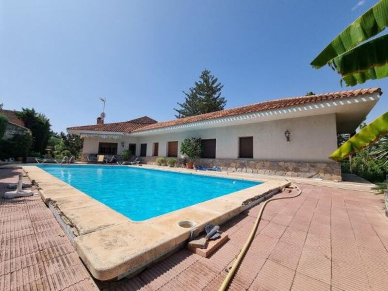 4 bedroom Country House for sale