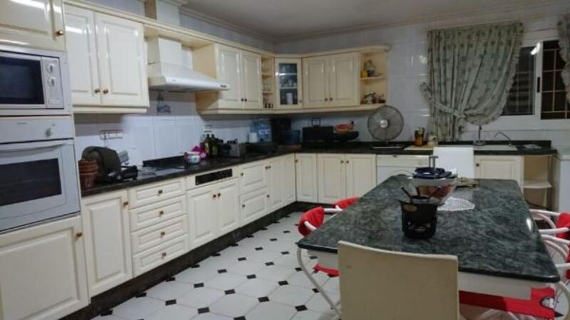 7 bedroom Country House for sale