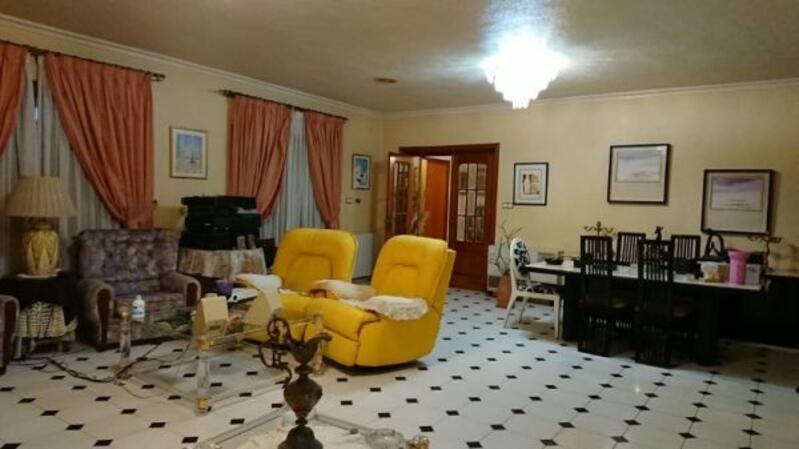 7 bedroom Country House for sale