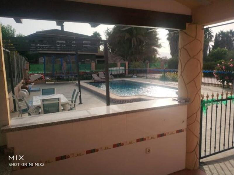 4 bedroom Country House for sale