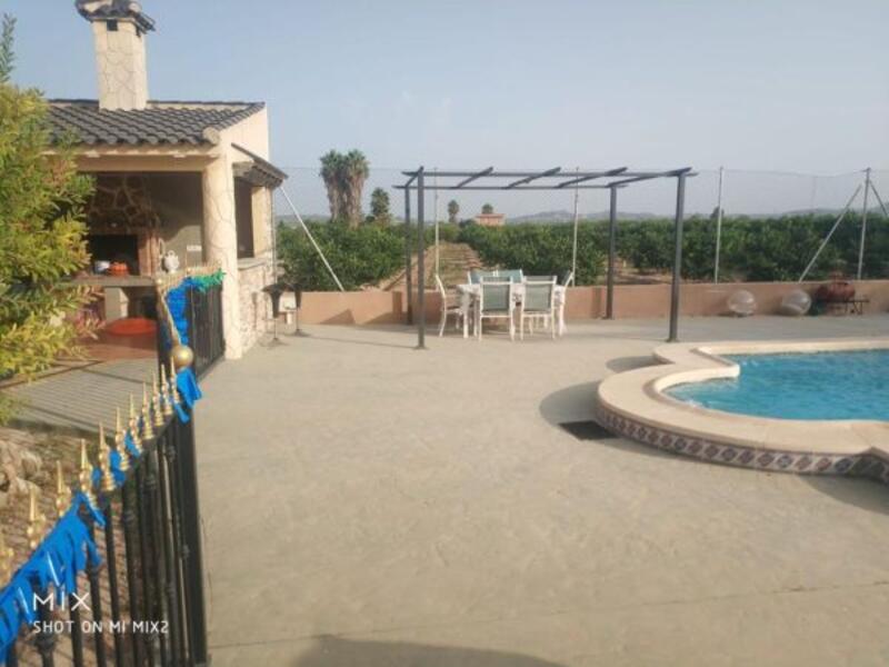 4 bedroom Country House for sale