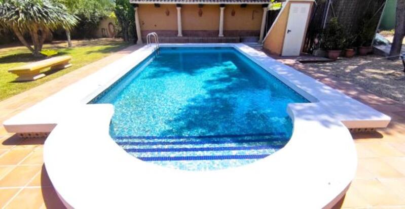 Villa à vendre dans El Salt (Muchamiel), Alicante