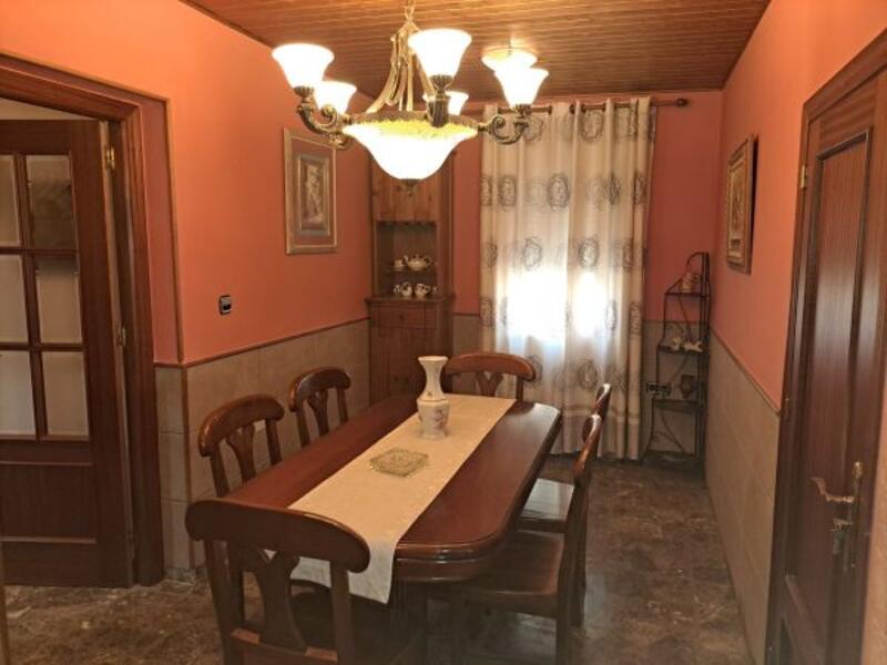 5 bedroom Country House for sale