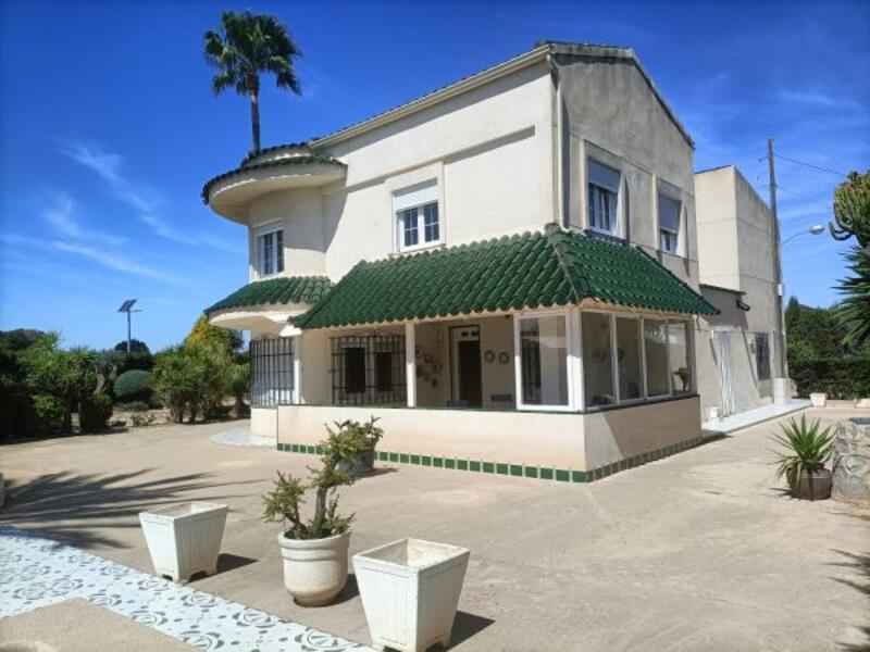 4 bedroom Country House for sale