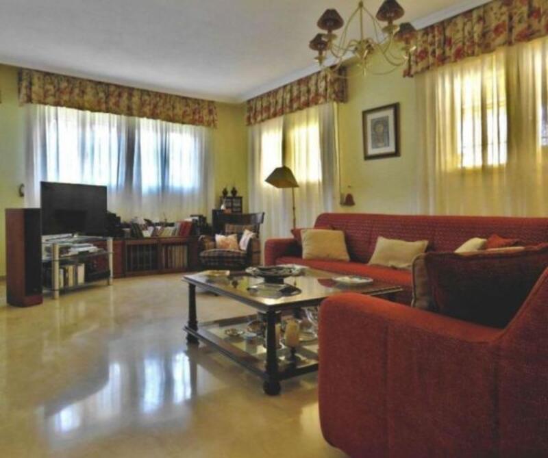 5 bedroom Country House for sale