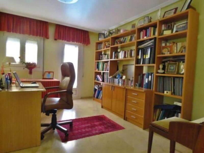 5 bedroom Country House for sale