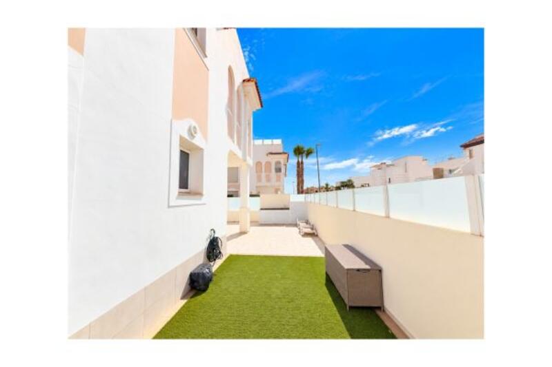 2 bedroom Commercial Property for sale