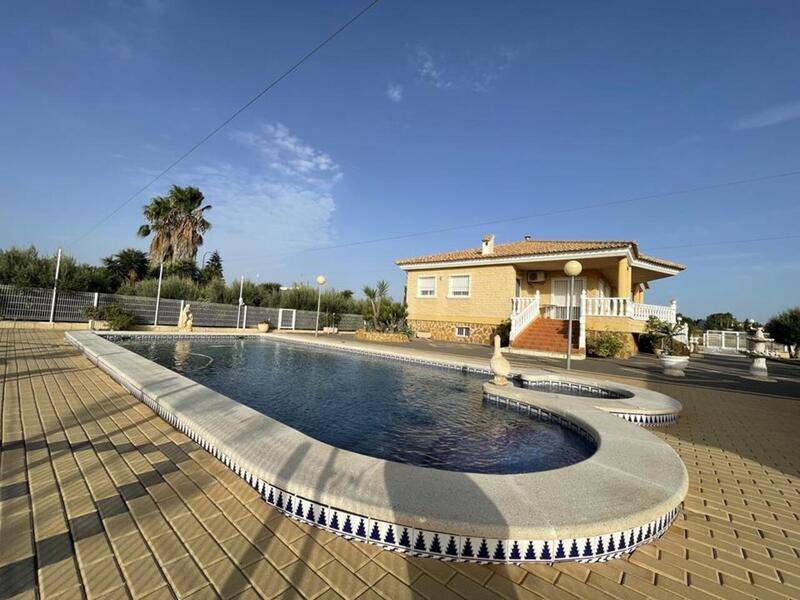 Villa Te koop in Gea y Truyols, Murcia