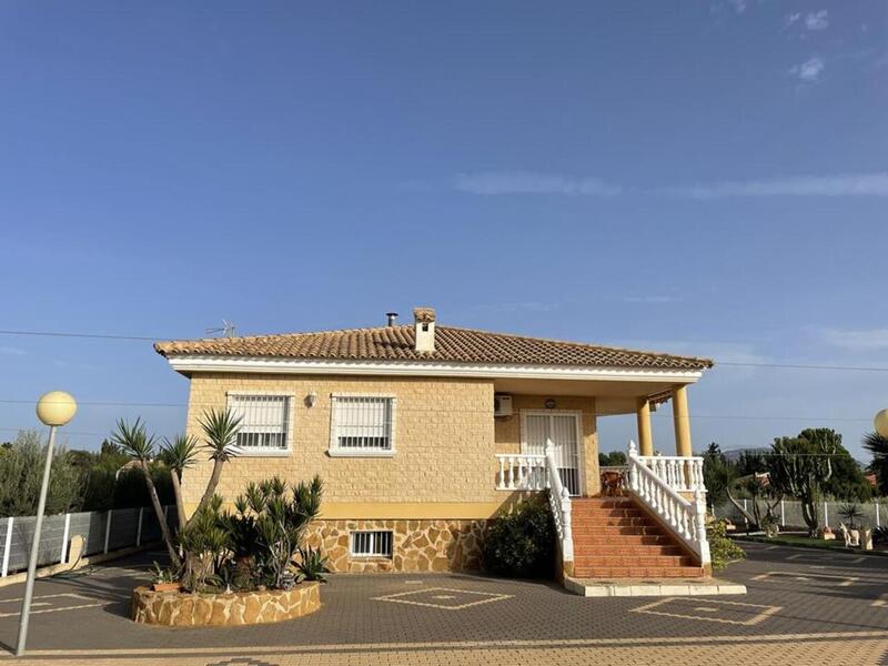 3 Cuarto Villa en venta