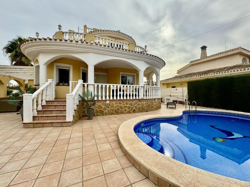 Villa til salg i Estrella Mar, Murcia