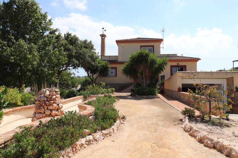 Landhuis Te koop in Algorfa, Alicante
