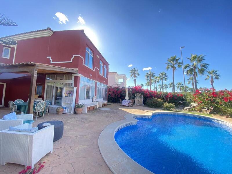 Villa til salgs i Campo de Golf, Murcia
