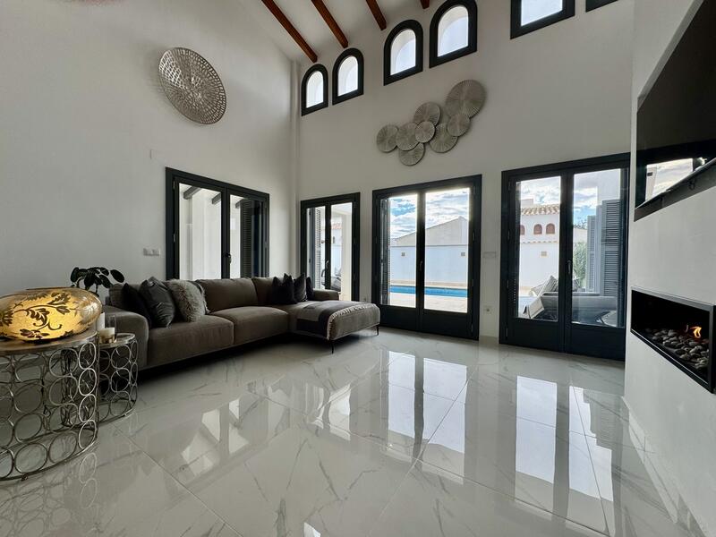 3 bedroom Villa for sale