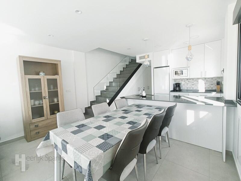 3 bedroom Townhouse for sale