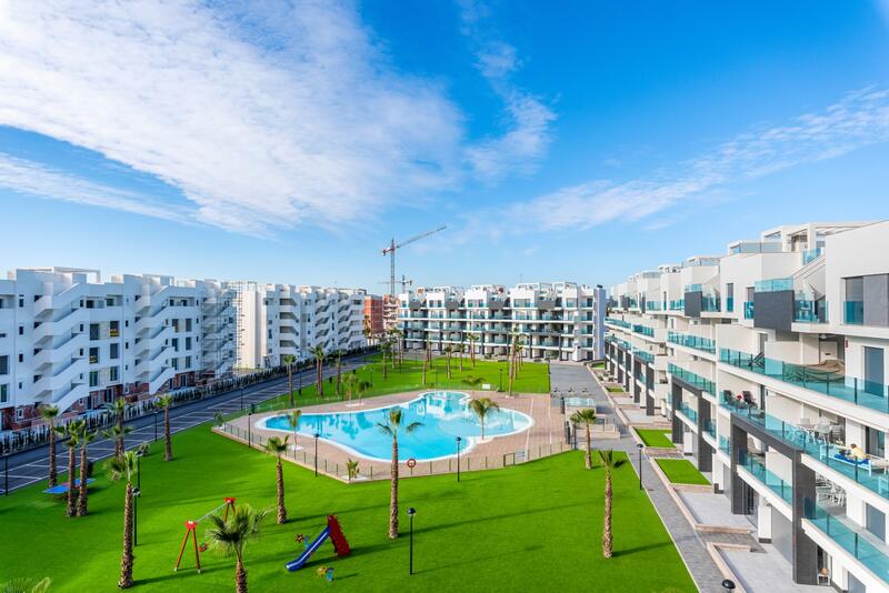 2 bedroom Apartment for sale