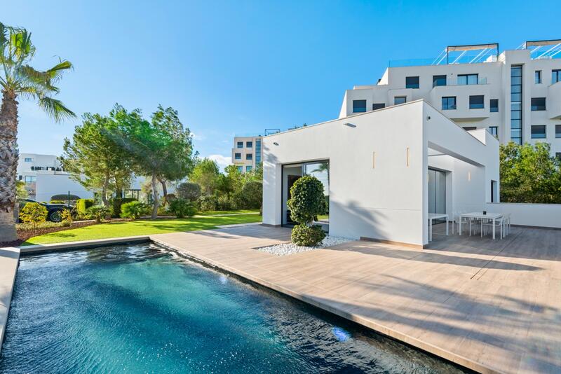 4 bedroom Villa for sale