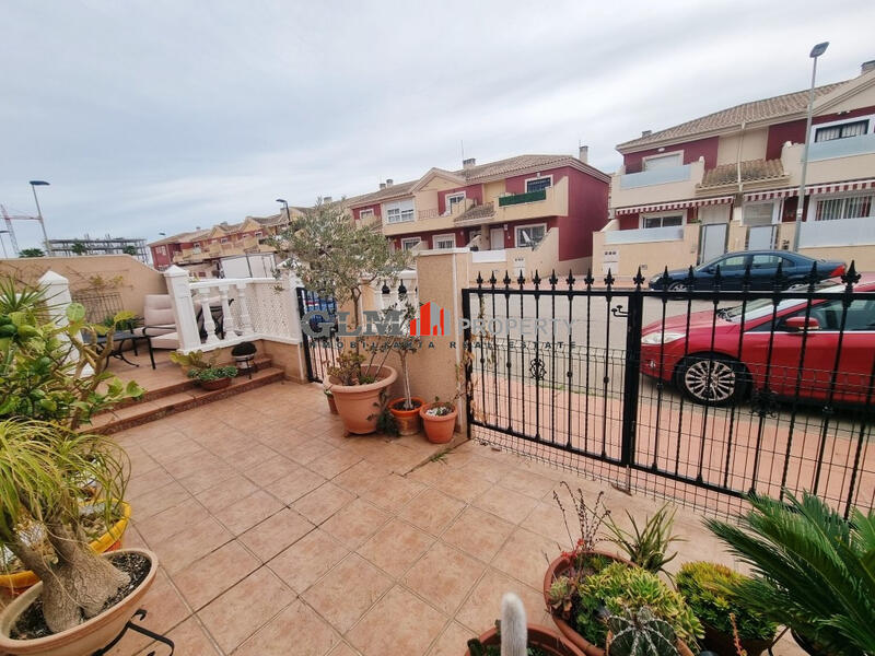 2 slaapkamer Appartement Te koop