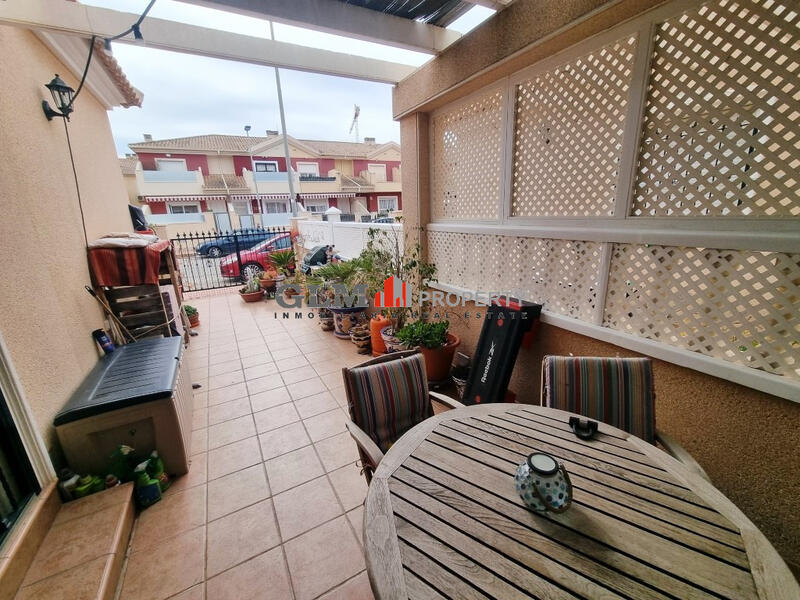 2 slaapkamer Appartement Te koop