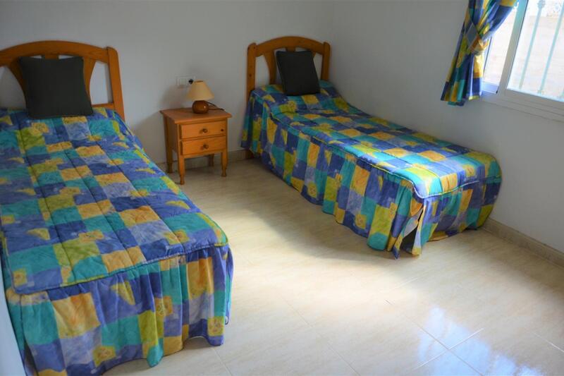 2 slaapkamer Gezinswoning Te koop