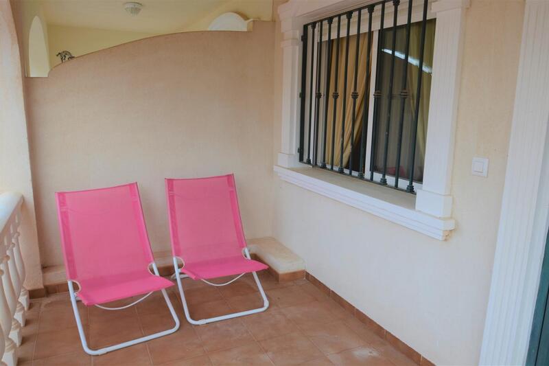 2 slaapkamer Gezinswoning Te koop