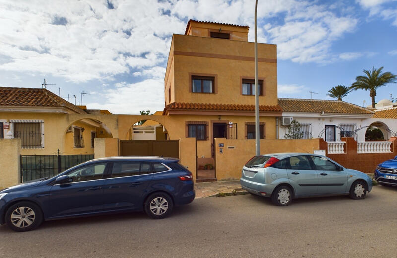 Byhus til salg i Los Alcazares, Murcia